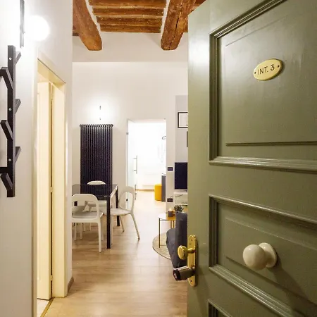 Corso Vannucci Central
